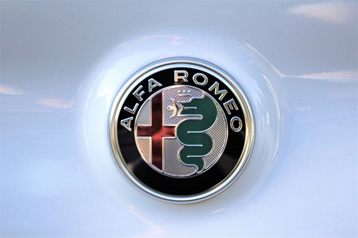 Alfa Romeo objavio misterioznu fotografiju