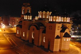 Pred vratima hrama pokušali ubiti sugrađanina
