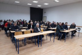 Budžetski korisnici ispunili salu, samo rijetki i progovorili