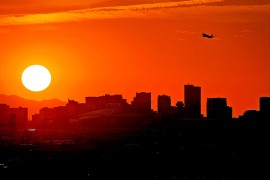Džinovska rupa na Suncu, solarni vjetar na putu ka Zemlji