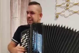 Samir Nurkić pokazao kako praznična pjesma zvuči u regionu