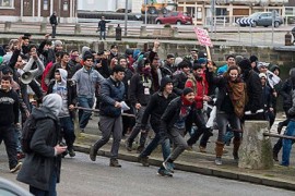 Francuska policija "potpuno preplavljena" ilegalnim migrantima