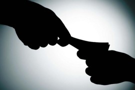 Korupcija cvjeta, tužioci prebacuju vruć krompir policiji