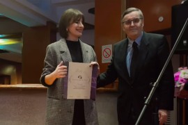 Nagrada "Ružica Sokić" uručena glumici Hani Selimović u pozorištu ...
