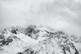 Lavina zatrpala skijaša u Sloveniji
