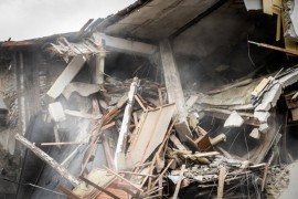 Srušio se dio škole: Četvoro djece zarobljeno u ruševinama