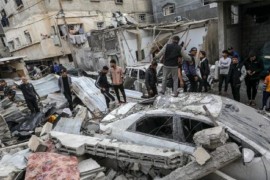 Palestinski zvaničnici: 70 mrtvih u izraelskom napadu na kamp u Gazi