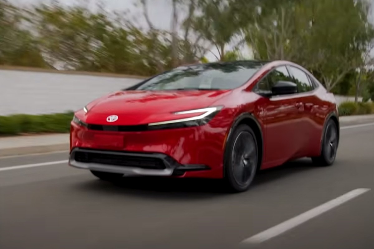 Toyota Prius je japanski automobil godine