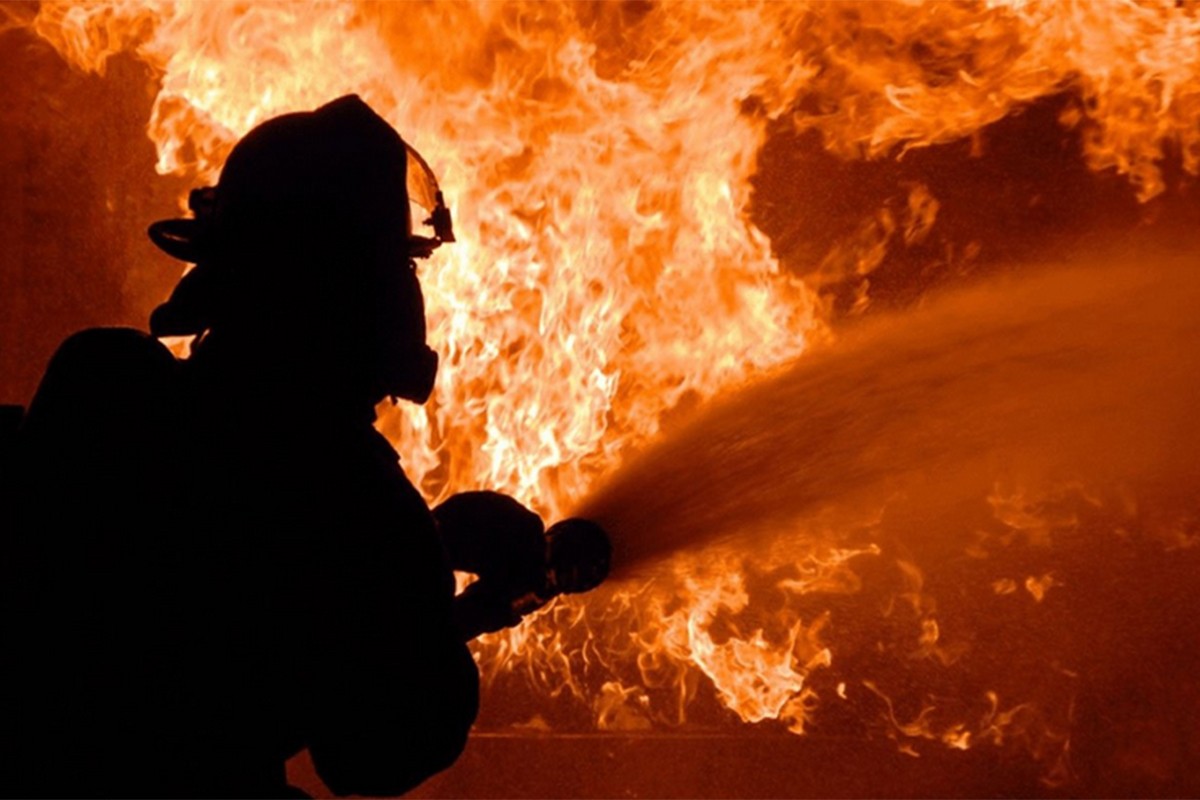 U požaru poginulo devet osoba