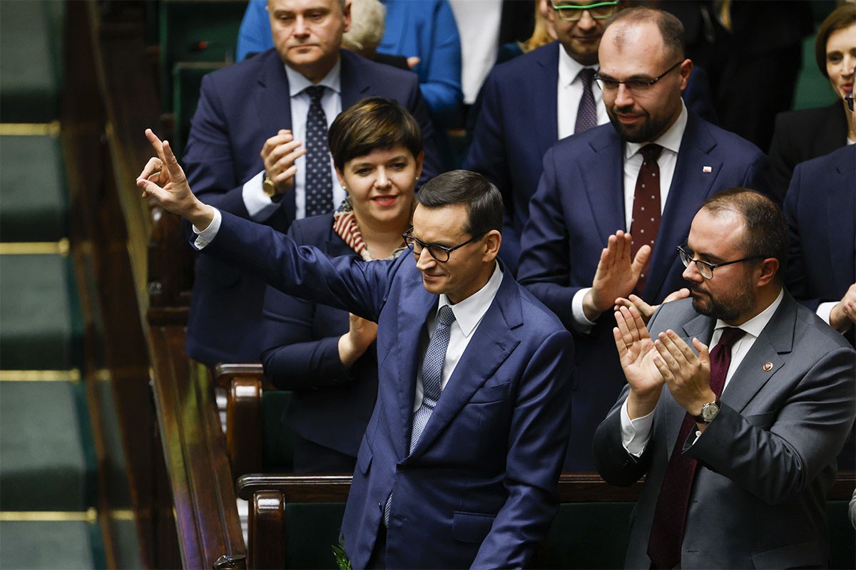 Parlament izglasao nepovjerenje Moravjeckom