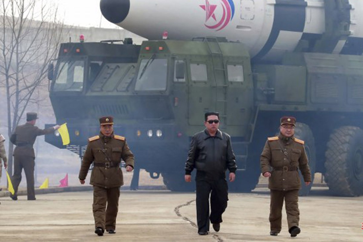 Kim pokušao da prošvercuje leksus