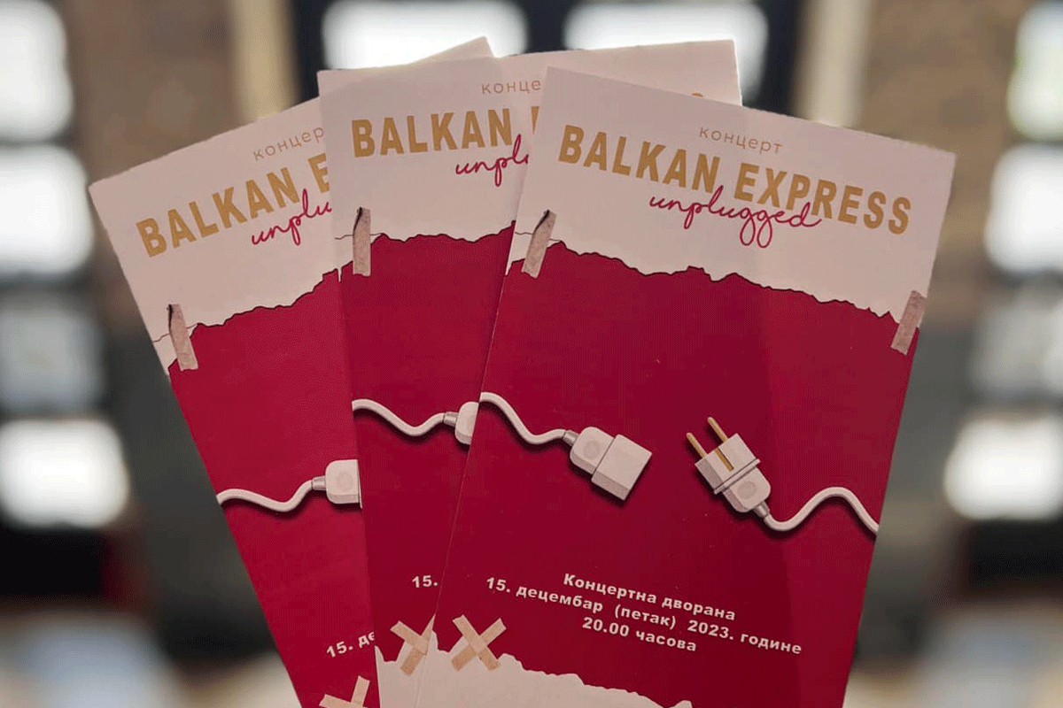 Unplugged svirka "Balkan Expressa" u Banskom dvoru