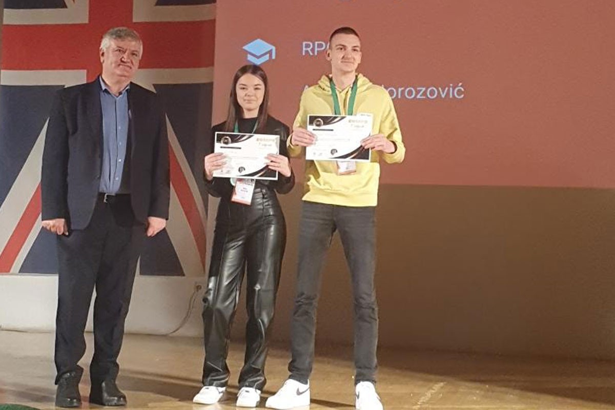Bihaćki učenici nagrađeni zlatom za solarne roletne
