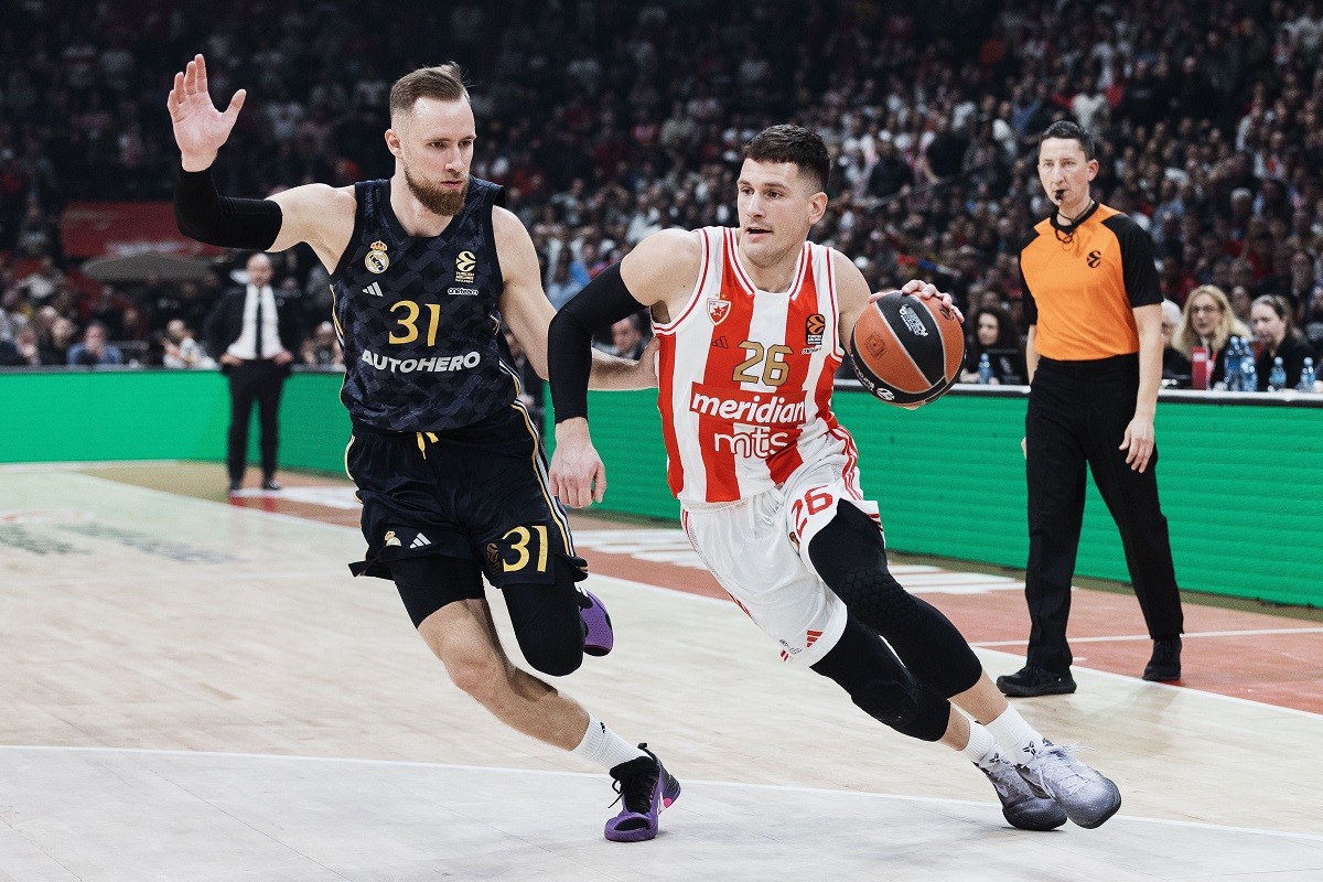 Debakl crveno-bijelih, Real protutnjao  "Arenom"