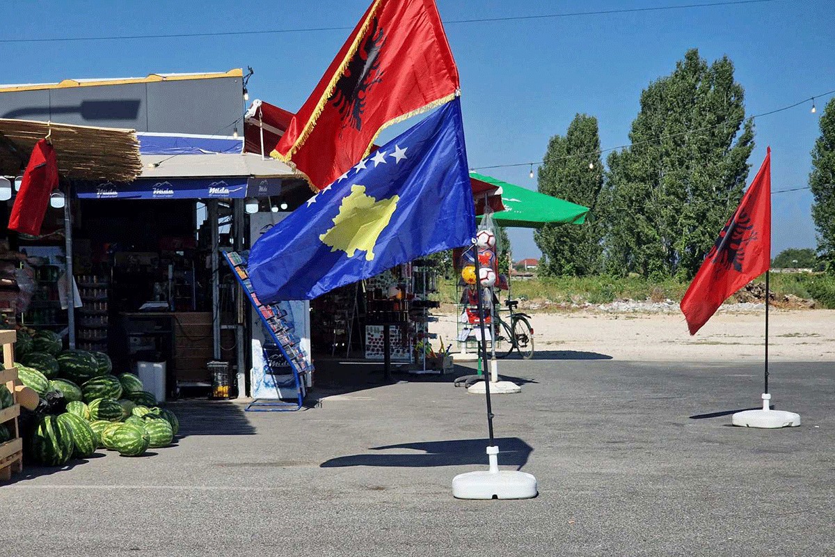 Kosovski analitičar: EU neće ukinuti sankcije Prištini dok se ne popravi položaj Srba