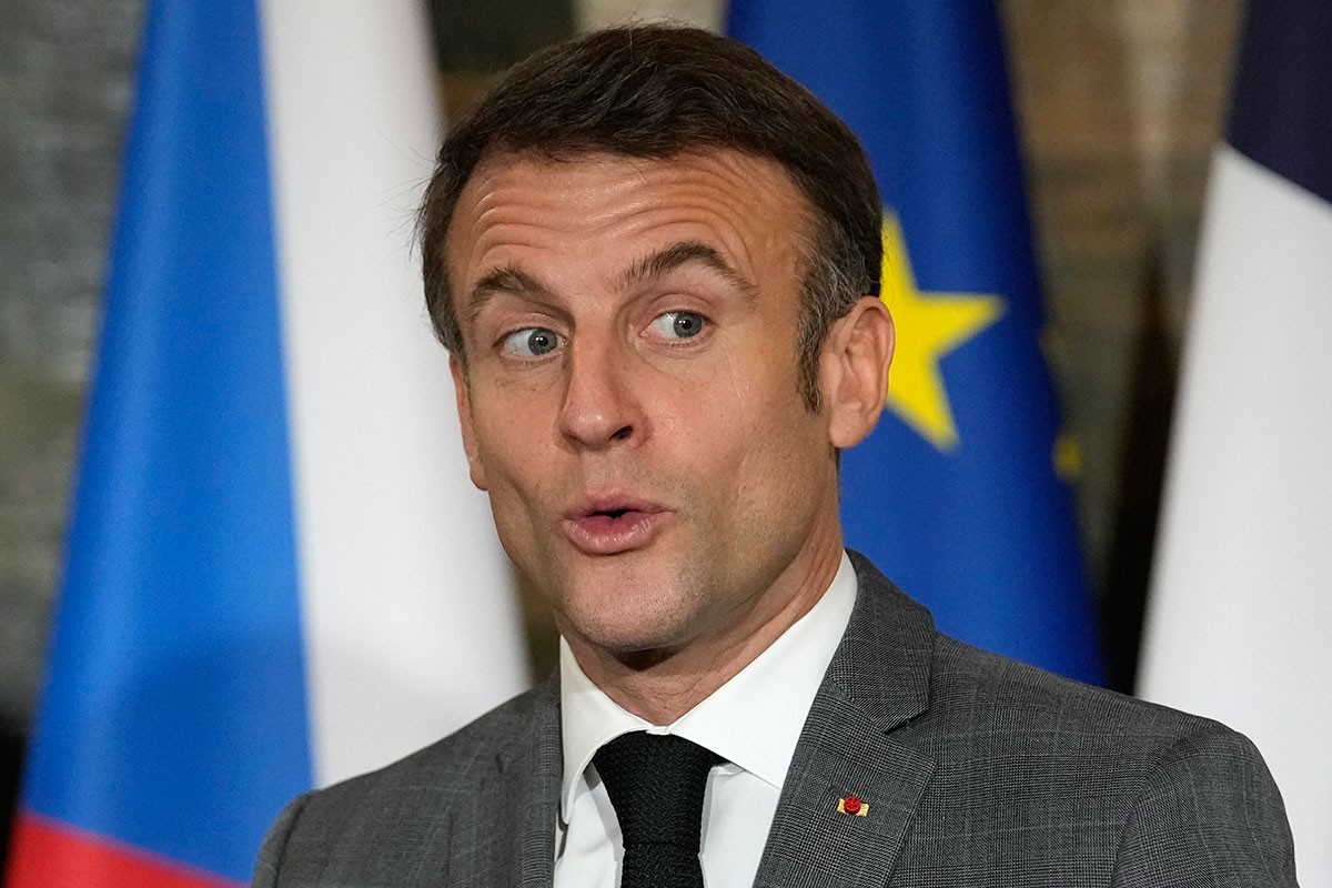 Makron najavio mogućnost da pozove Putina u Francusku