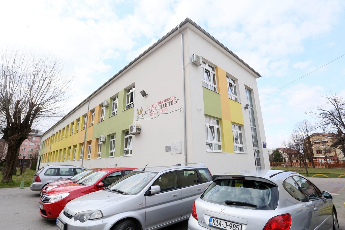 Produženi boravak u OŠ "Aleksa Šantić" u Banjaluci 200 KM, roditelji ogorčeni