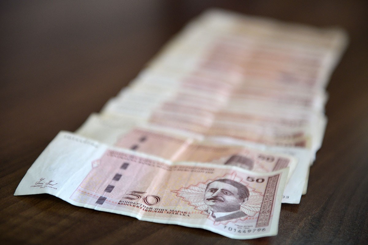 Prosječna plata u novembru u Srpskoj 1.296 KM