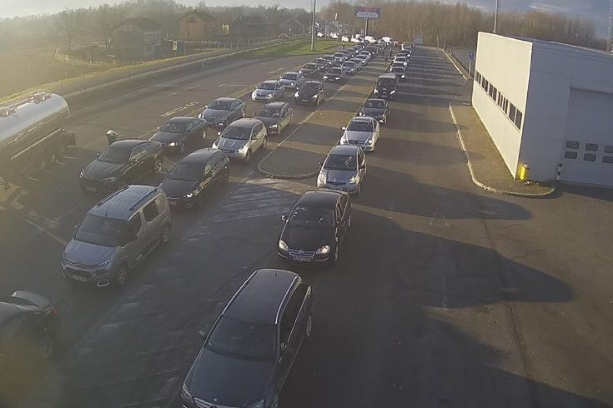 Duža čekanja zabilježena na tri granična prelaza sa Hrvatskom