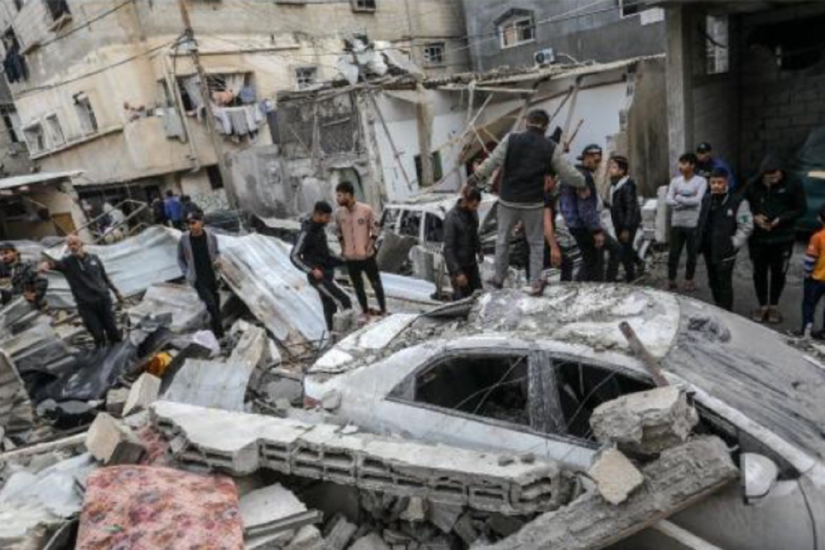 Palestinski zvaničnici: 70 mrtvih u izraelskom napadu na kamp u Gazi