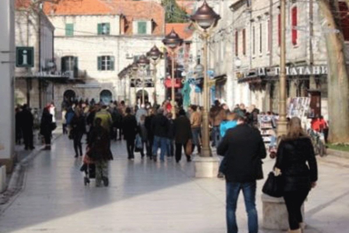 Crnogorci vikendom u kupovinu dolaze u Trebinje