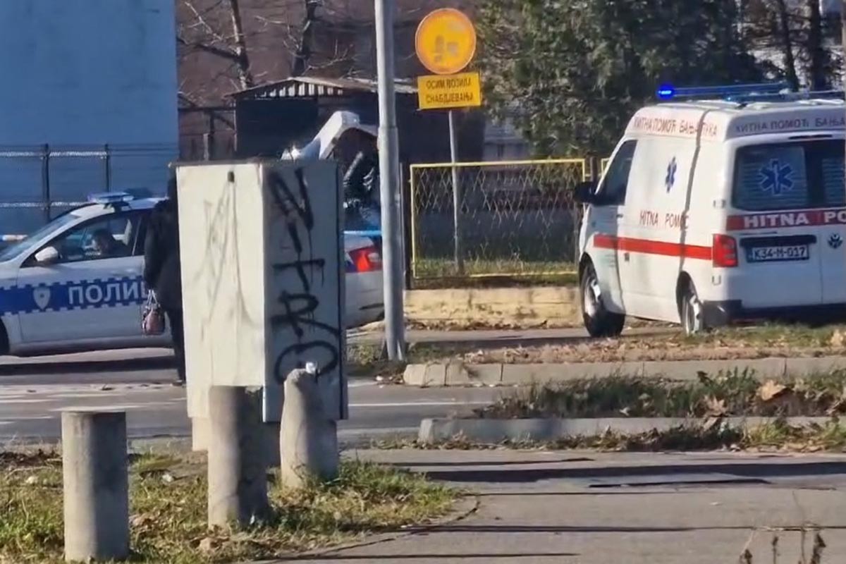 Troje povrijeđenih u sudaru kod banjalučke "Lesnine"