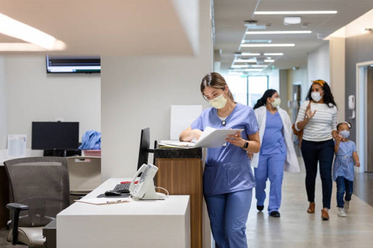 Sve više ljekara i medicinskih sestara napušta zemlju, otkrili su zašto odlaze