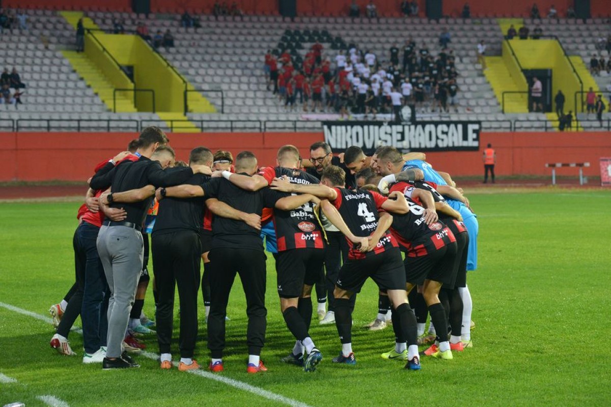 Tuzlaci održavaju formu putem aplikacije