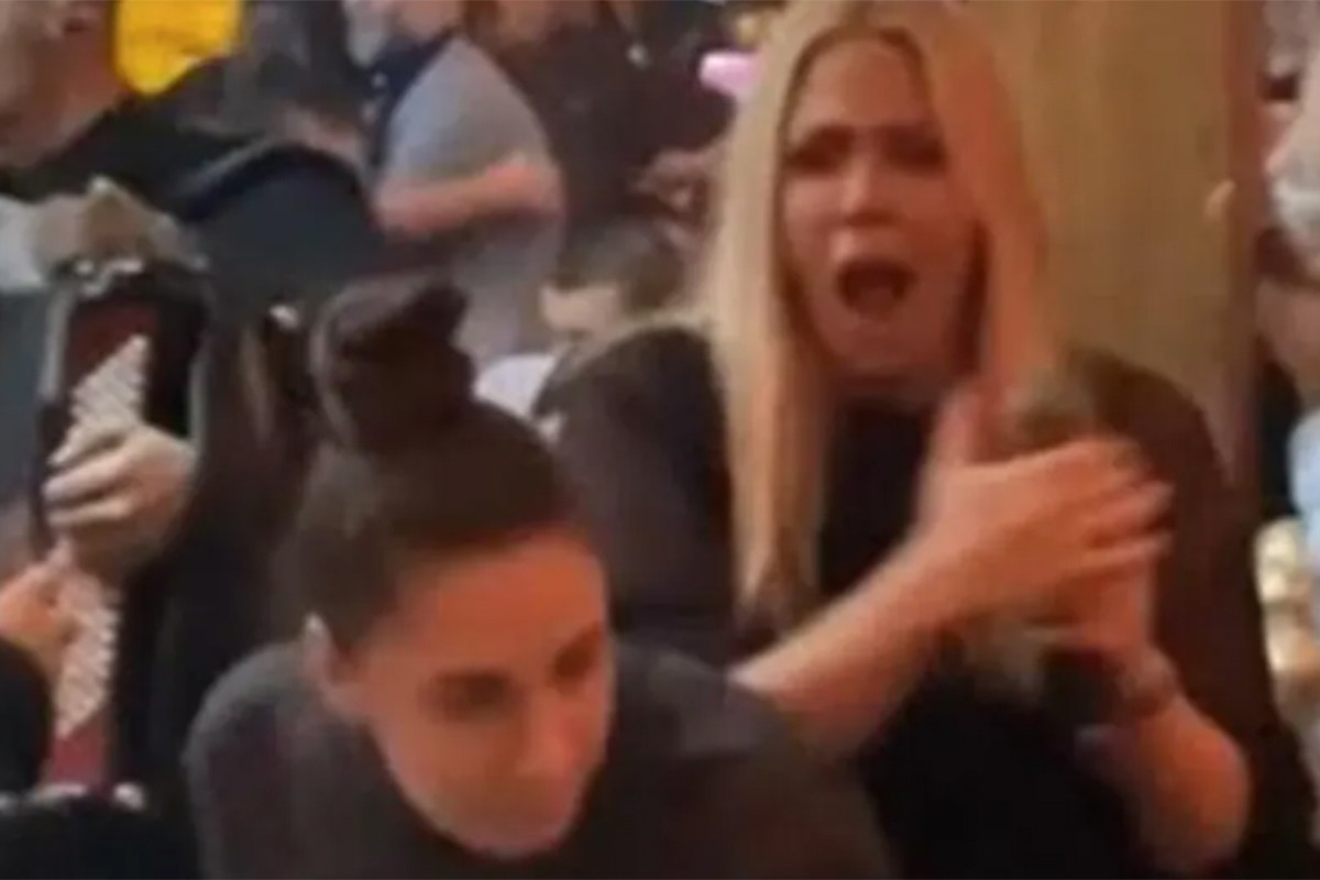 Milica Todorović udarila konobaricu u glavu