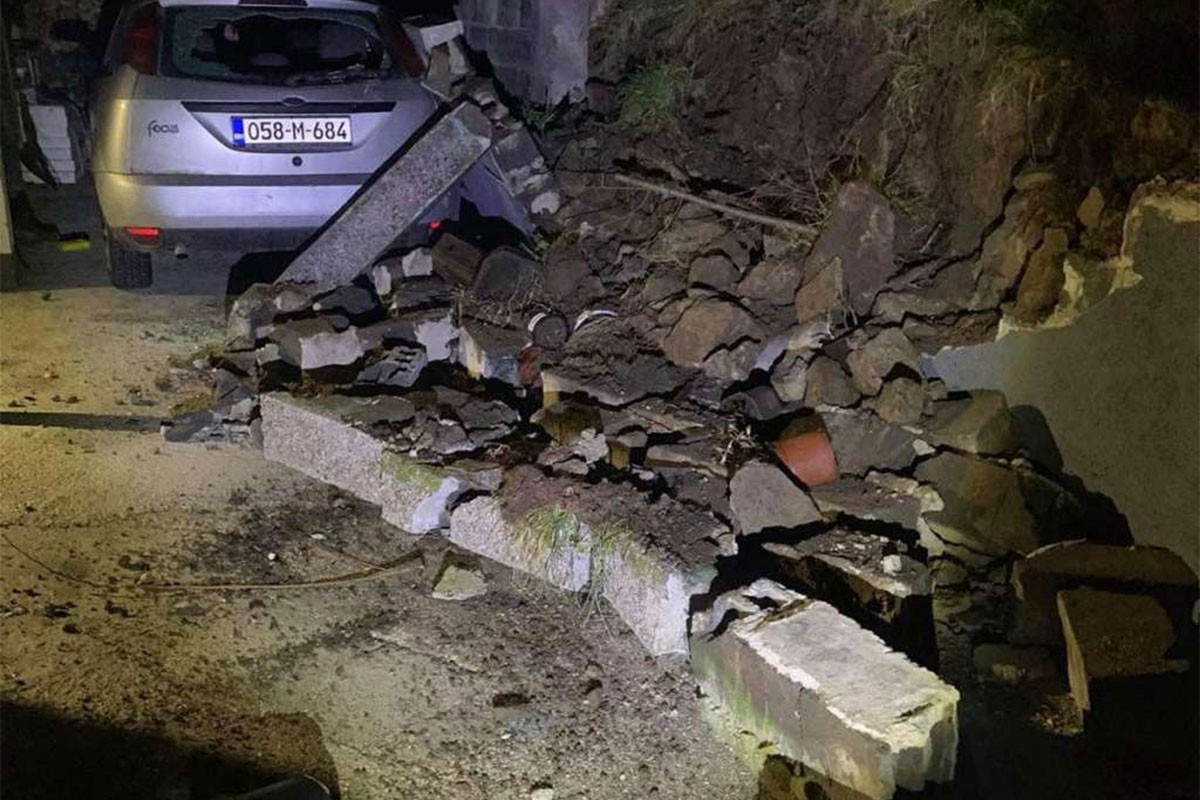 Jutro nakon zemljotresa kod Zenice: Šteta u selu Ljubetovo ogromna, krenula obnova