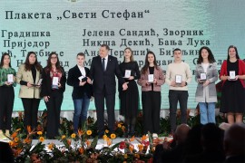 Odlikovani zaslužni pojedinci i institucije