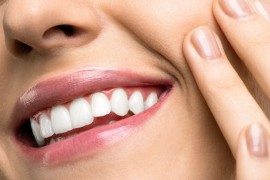 Pet prirodnih načina za njegu ispucalih usana