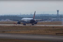 Drama na aerodromu u Frankfurtu, avion pretrpio udar