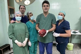 Podvig prijedorskih ljekara: Mladiću odstranjen tumor veličine ...