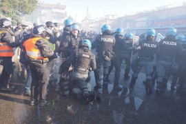 Italijanska policija koristila vodene topove