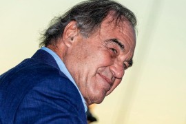Oliver Stoun kritikovao Rajana Goslinga zbog filma "Barbi"