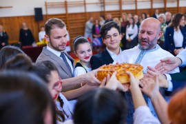Gradonačelnik prisustvovao proslavi školske slave i u OŠ "Aleksa ...