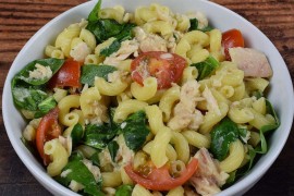 Brza obrok salata sa tunjevinom i makaronima