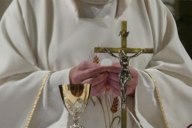 Sveštenik napušta službu, zaljubio se u ženu