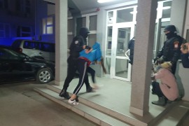 Osumnjičeni za svirepo ubistvo u Doboju sprovedeni pred tužioca (VIDEO)
