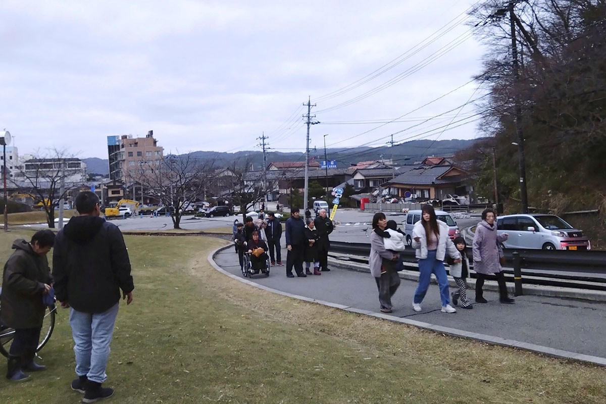 Raste broj žrtava zemljotresa u Japanu, naređena evakuacija 100.000 ljudi