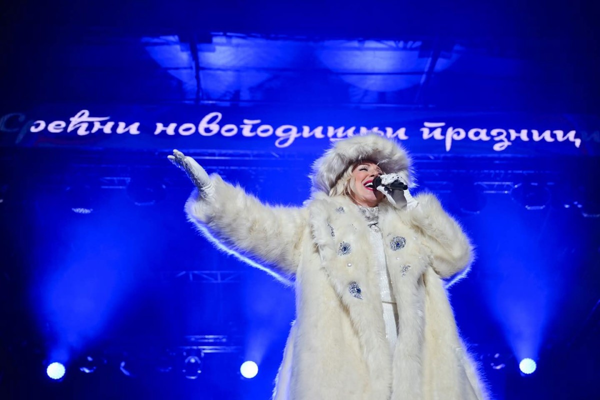 Lepa Brena napravila spektakl u Banjaluci (VIDEO)
