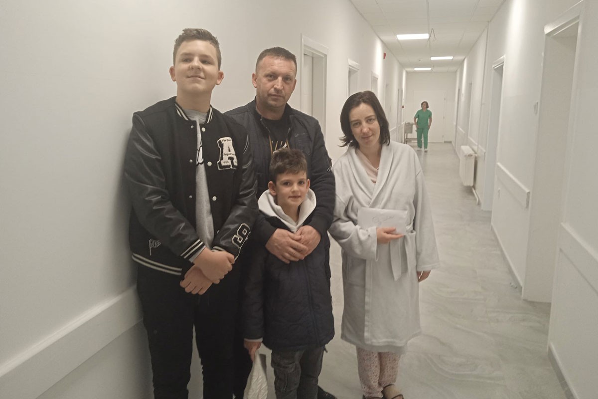 Novac od tombole darovali majci novorođenčeta