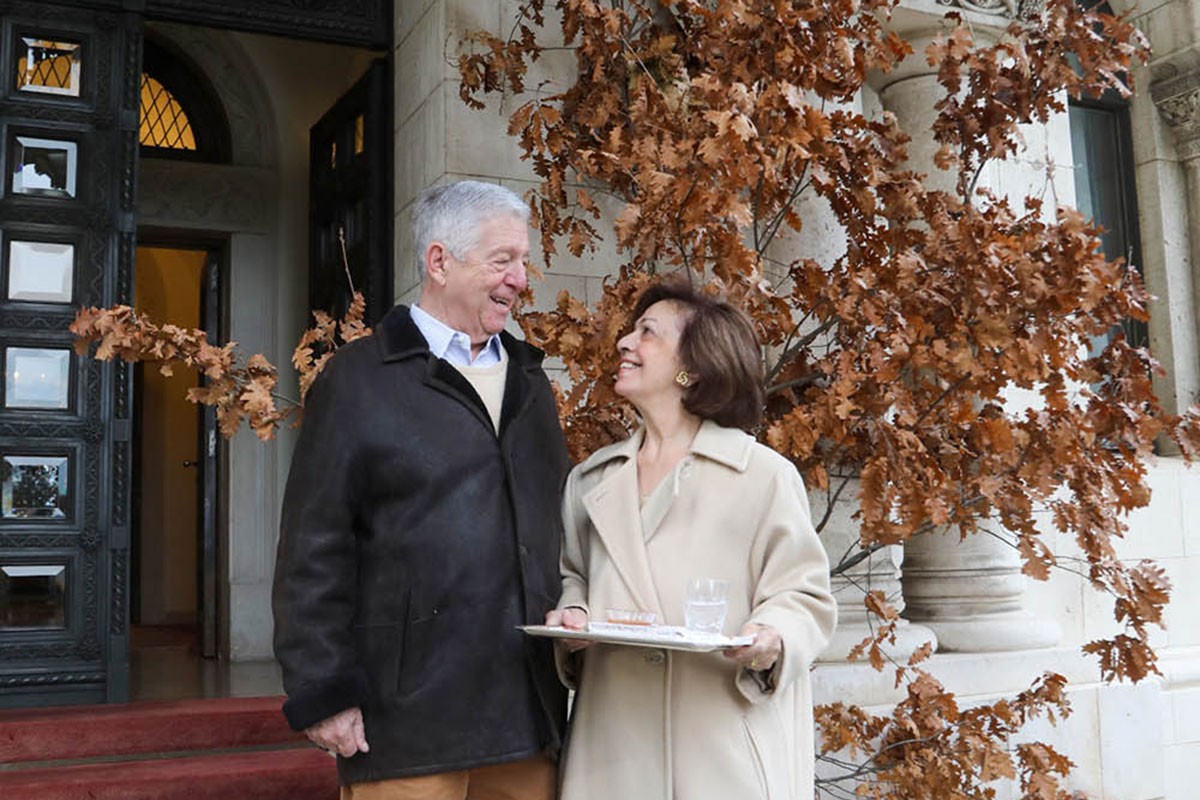 Princ Aleksandar i princeza Katarina čestitali Božić