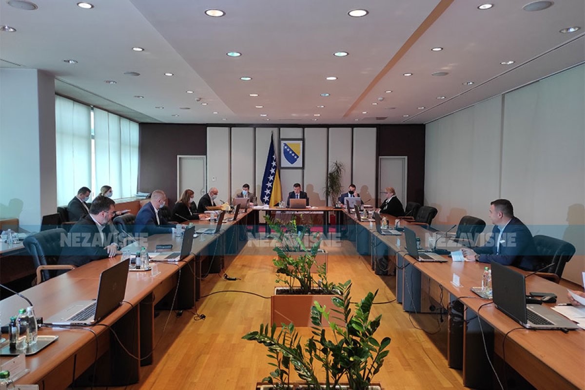 BiH najviše izvozila struju, a uvozila naftu