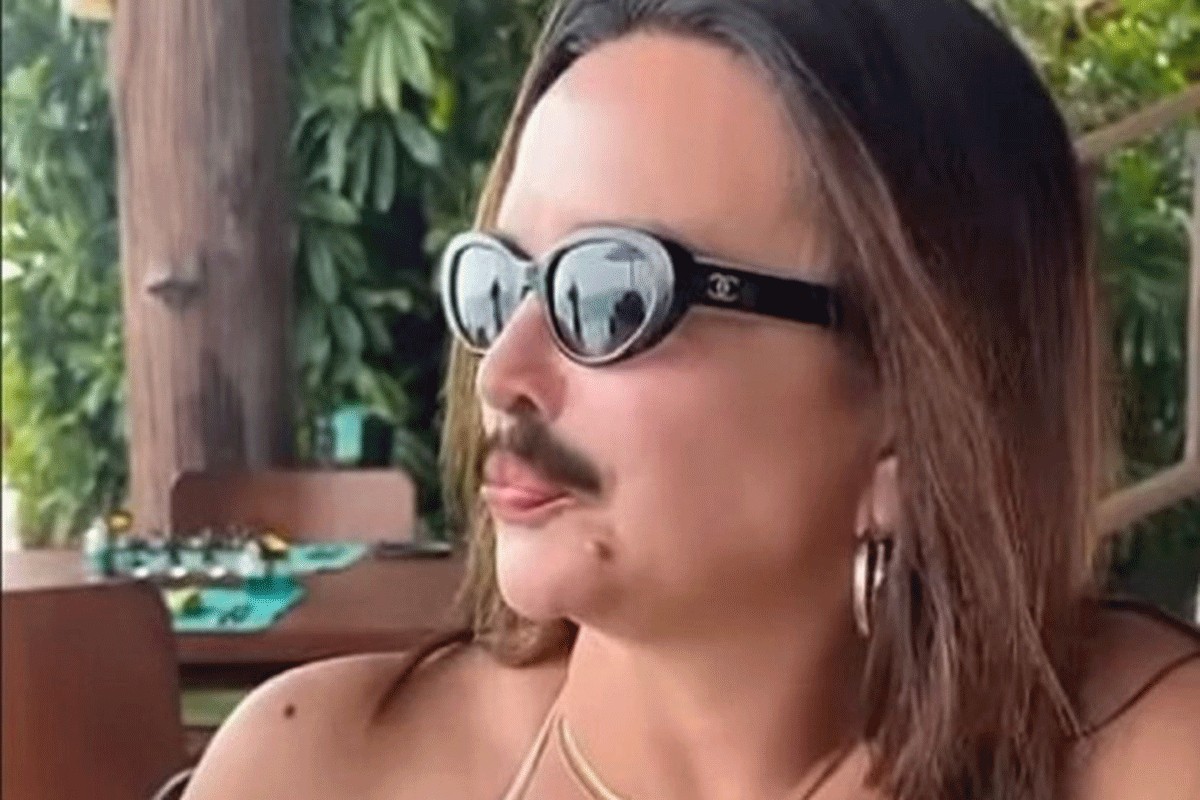 Severina pokazala kako izgleda s brkovima (FOTO)