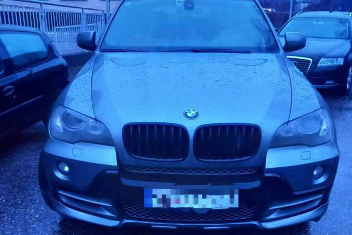 Oduzeli mu skupocjeni BMW, ranije ostao bez dva auta