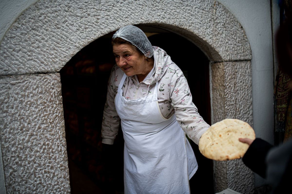 Somuni solidarnosti: Sarajevska pekara grije srca i stomake korisnika Narodne kuhinje