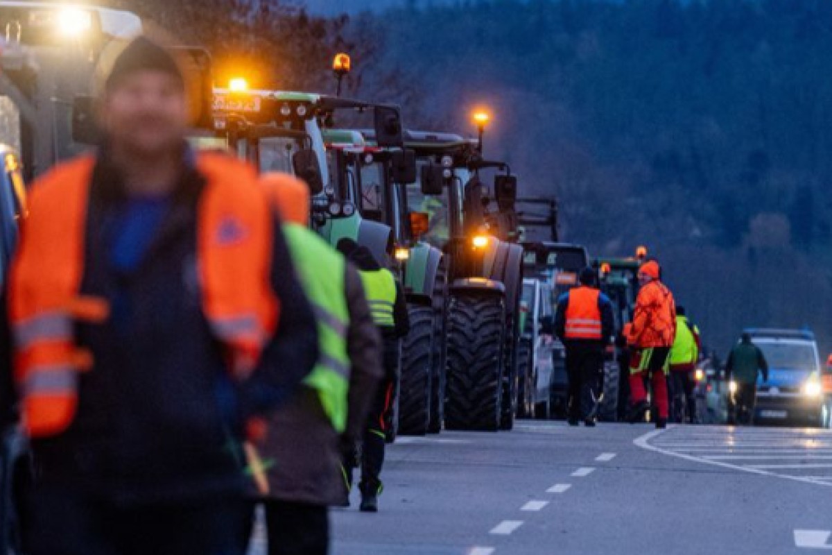 Hiljade njemačkih poljoprivrednika izašle na ulice