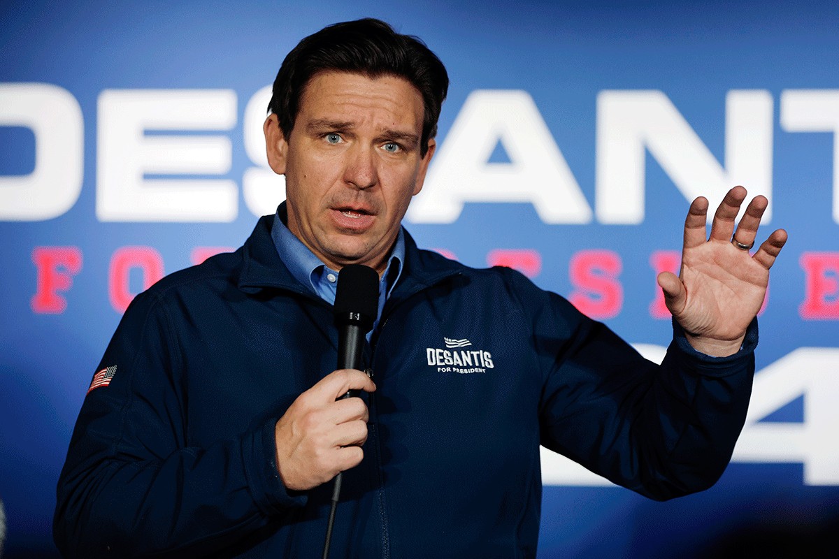Desantis se povukao i podržao Trampa